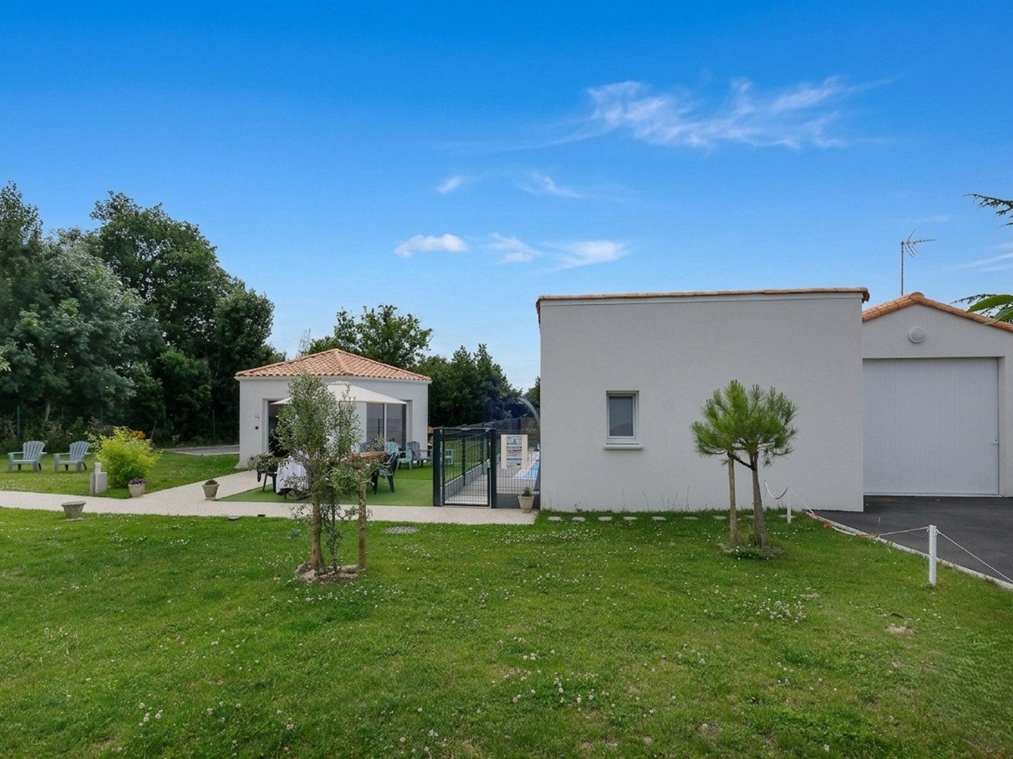 Immeuble à vendre - 10 pièces - 170m2 - Vairé (85150)