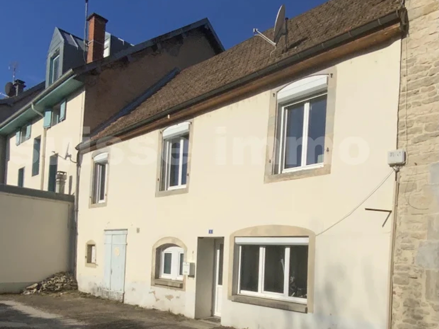 Maison à vendre - 6 pièces - 200m2 - Quingey (25440)