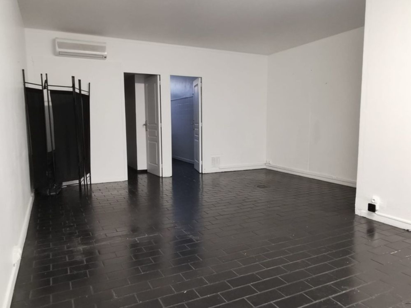 Local commercial 2 pièces