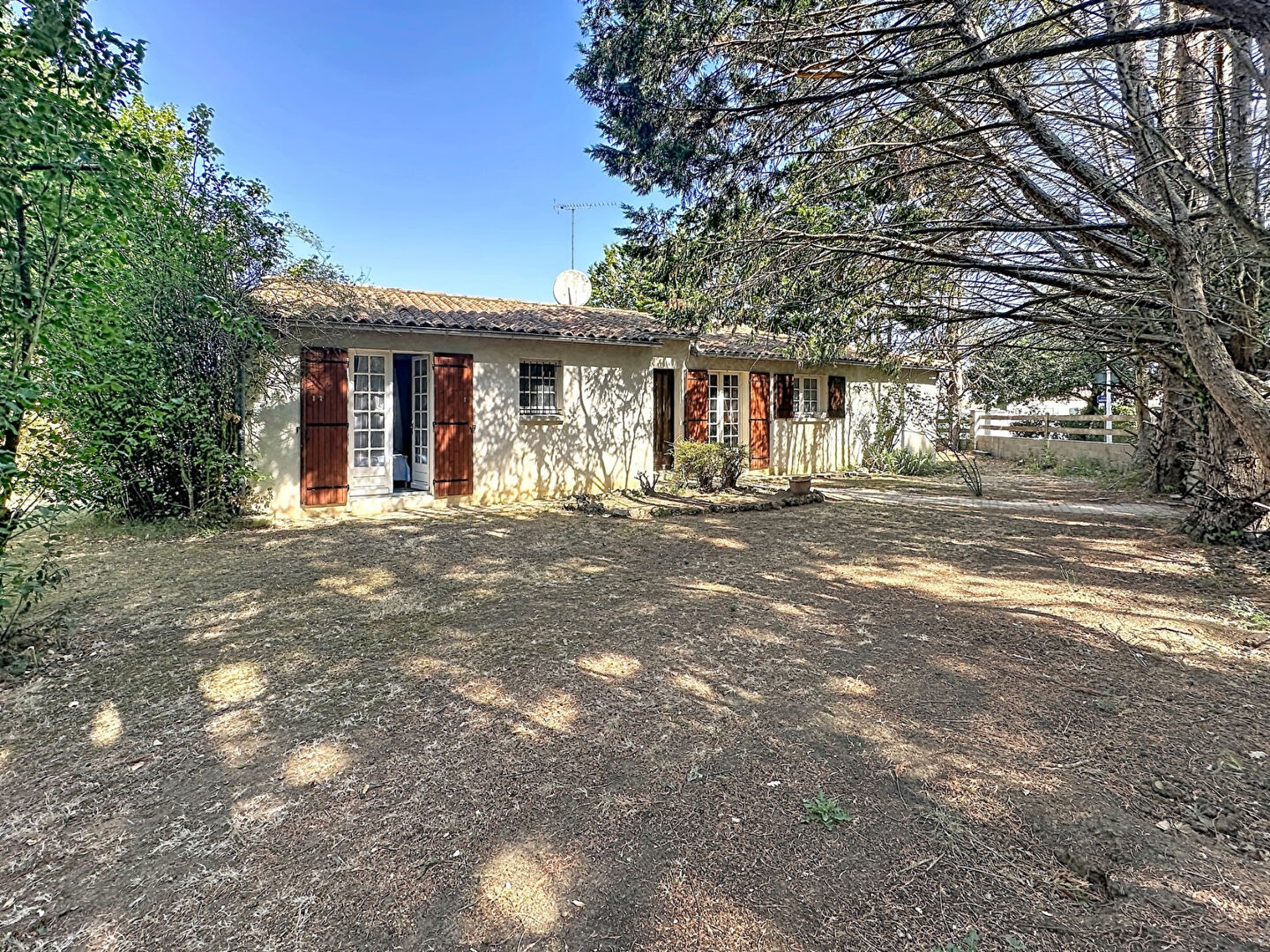 Maison à vendre - 7 pièces - 125m2 - Rochefort (17300)