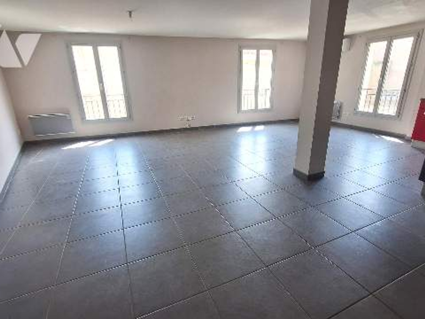 Appartement à vendre - 4 pièces - 89m2 - Salon-De-Provence (13300)