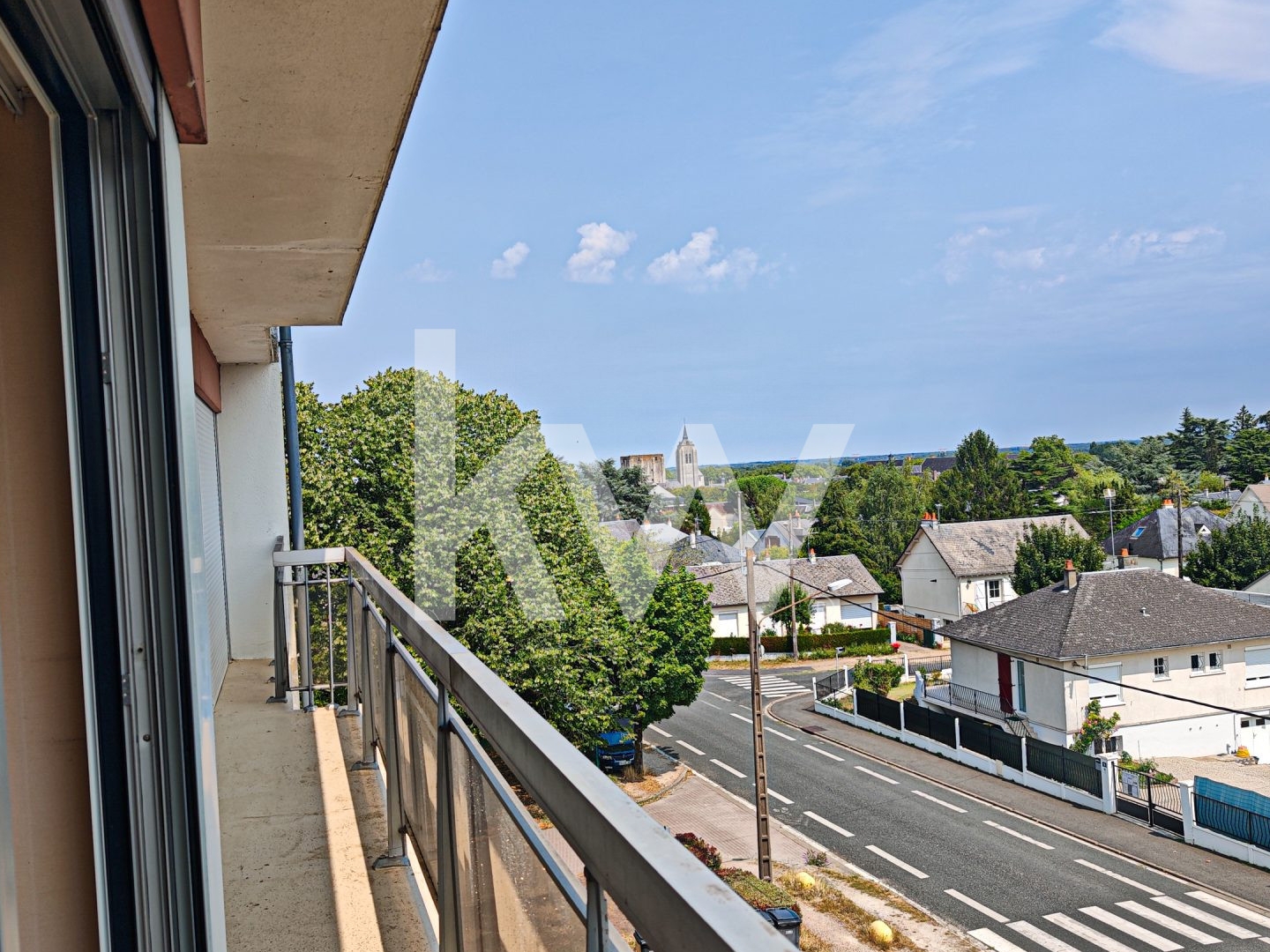 Appartement 3 pieces avec balcon au calme a Beaugency