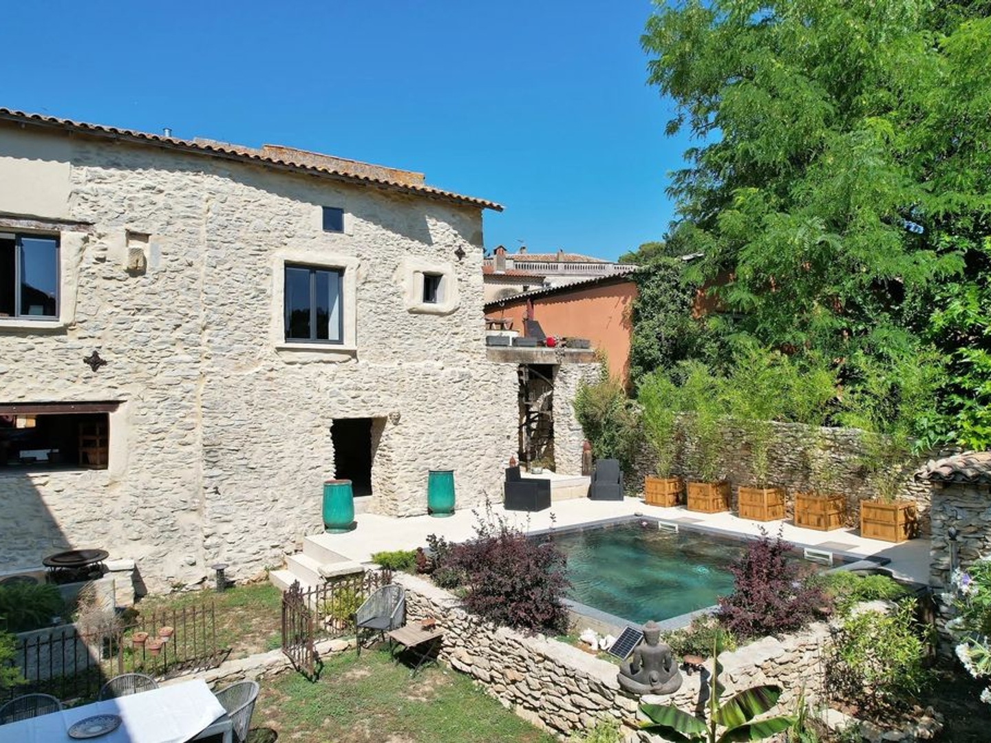 Villa 7 pièces 240 m²