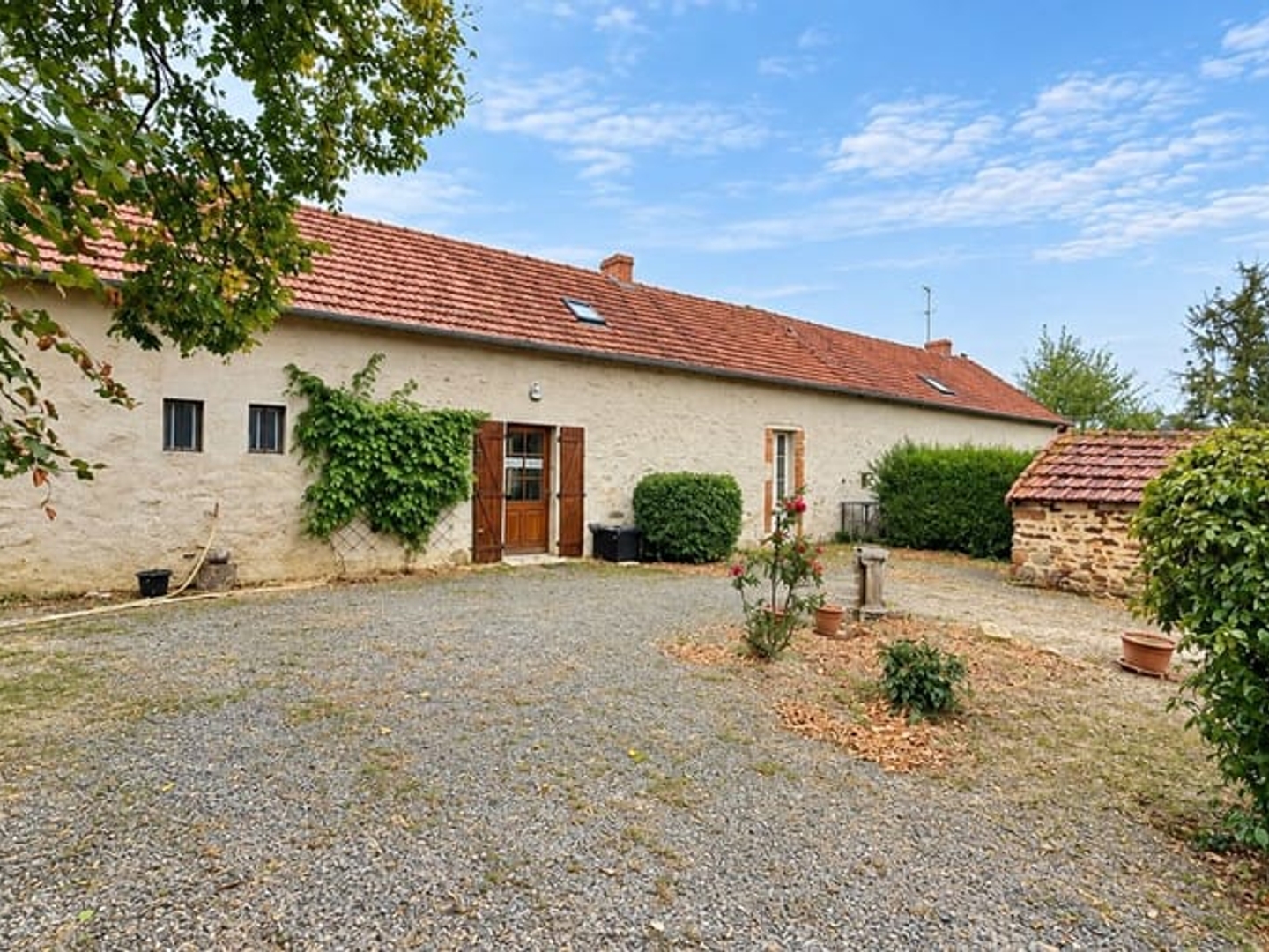 Maison à vendre - 7 pièces - 195m2 - Saint-Désiré (03370)