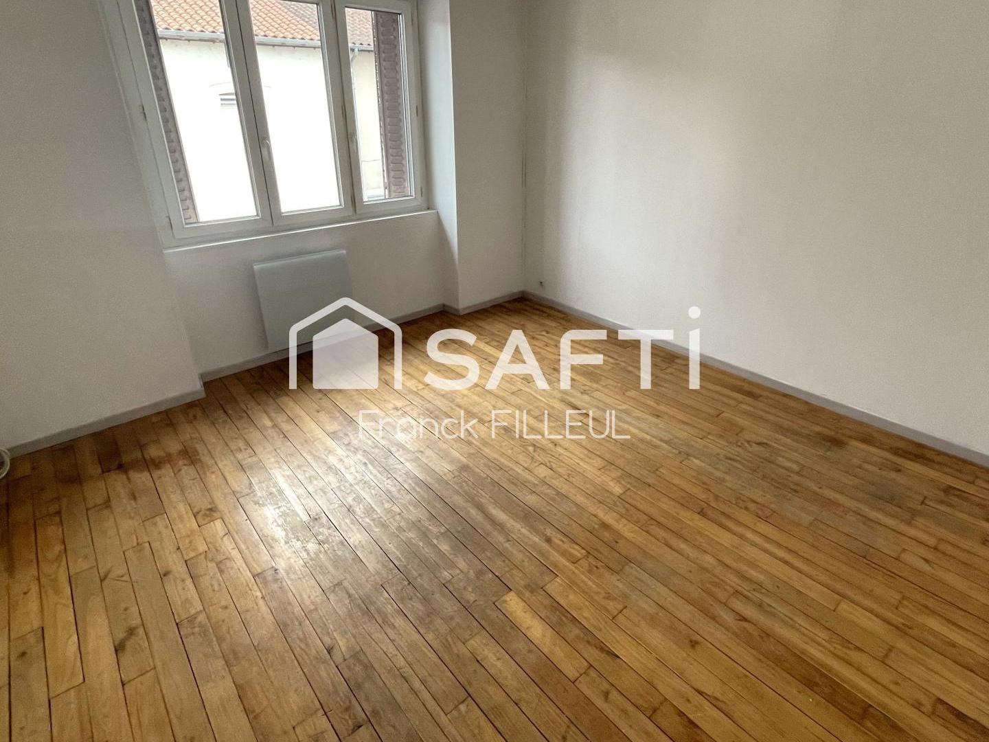 Immeuble à vendre - 171m2 - Bussière-Galant (87230)