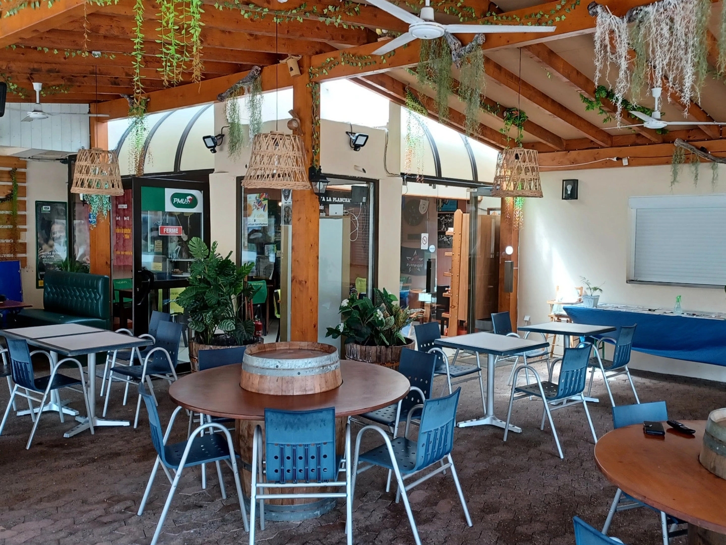 Magasin à vendre - 5 pièces - Cazaubon (32150)