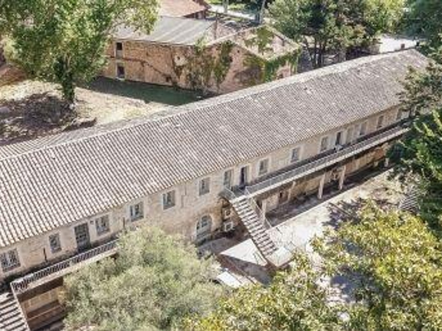 Local commercial 80 m²