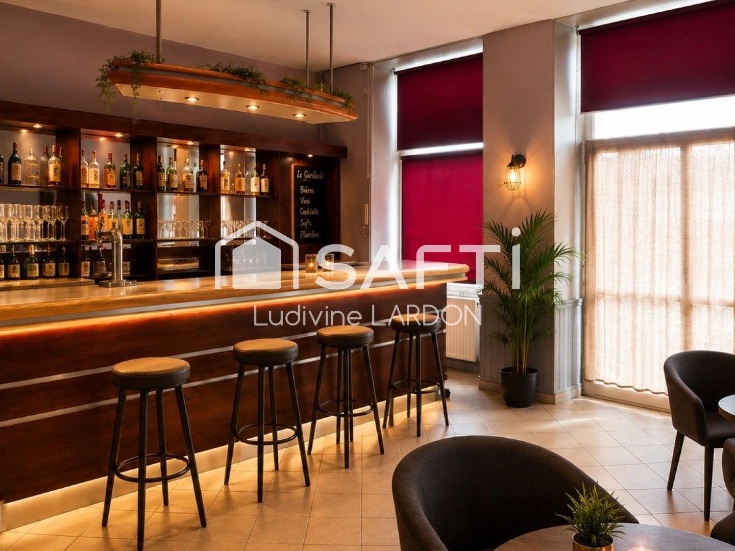 Immeuble à vendre - 354m2 - Saint-Étienne (42000)