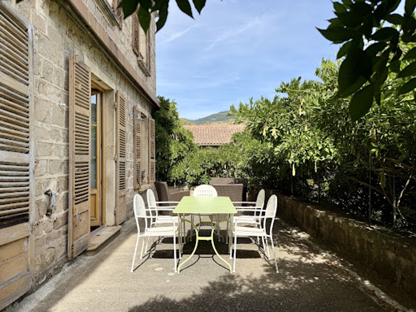 Maison à vendre - 6 pièces - 194m2 - Saint-Didier-Sur-... (69430)