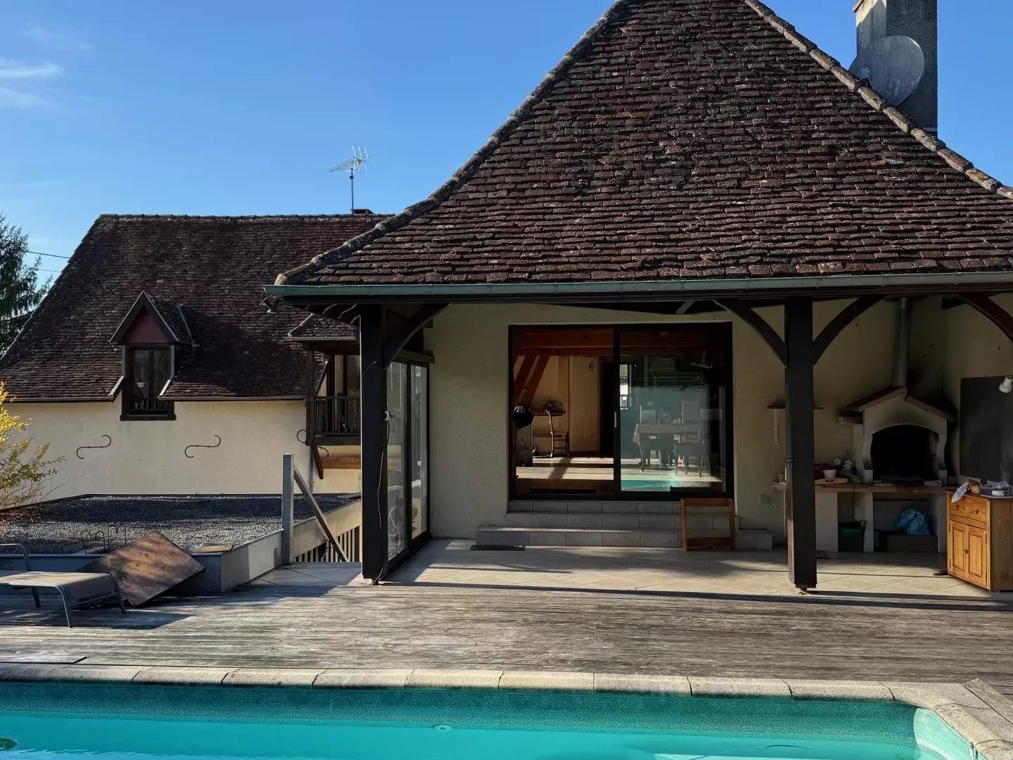 Maison de famille avec piscine et jardin
