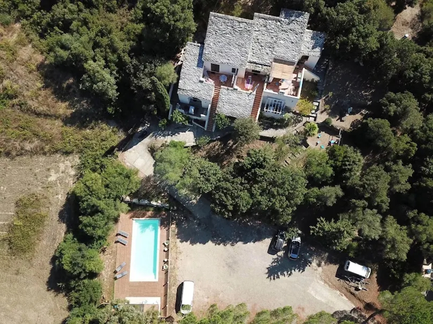 Maison 3 pièces 190 m²