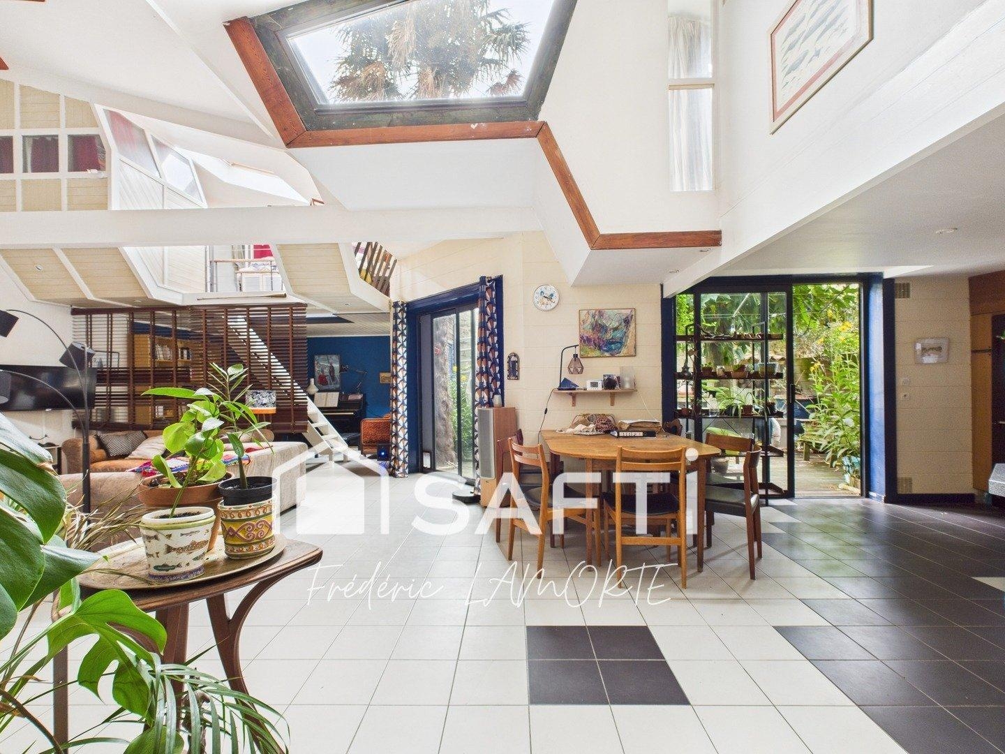 Maison à vendre - 6 pièces - 165m2 - La Rochelle (17000)