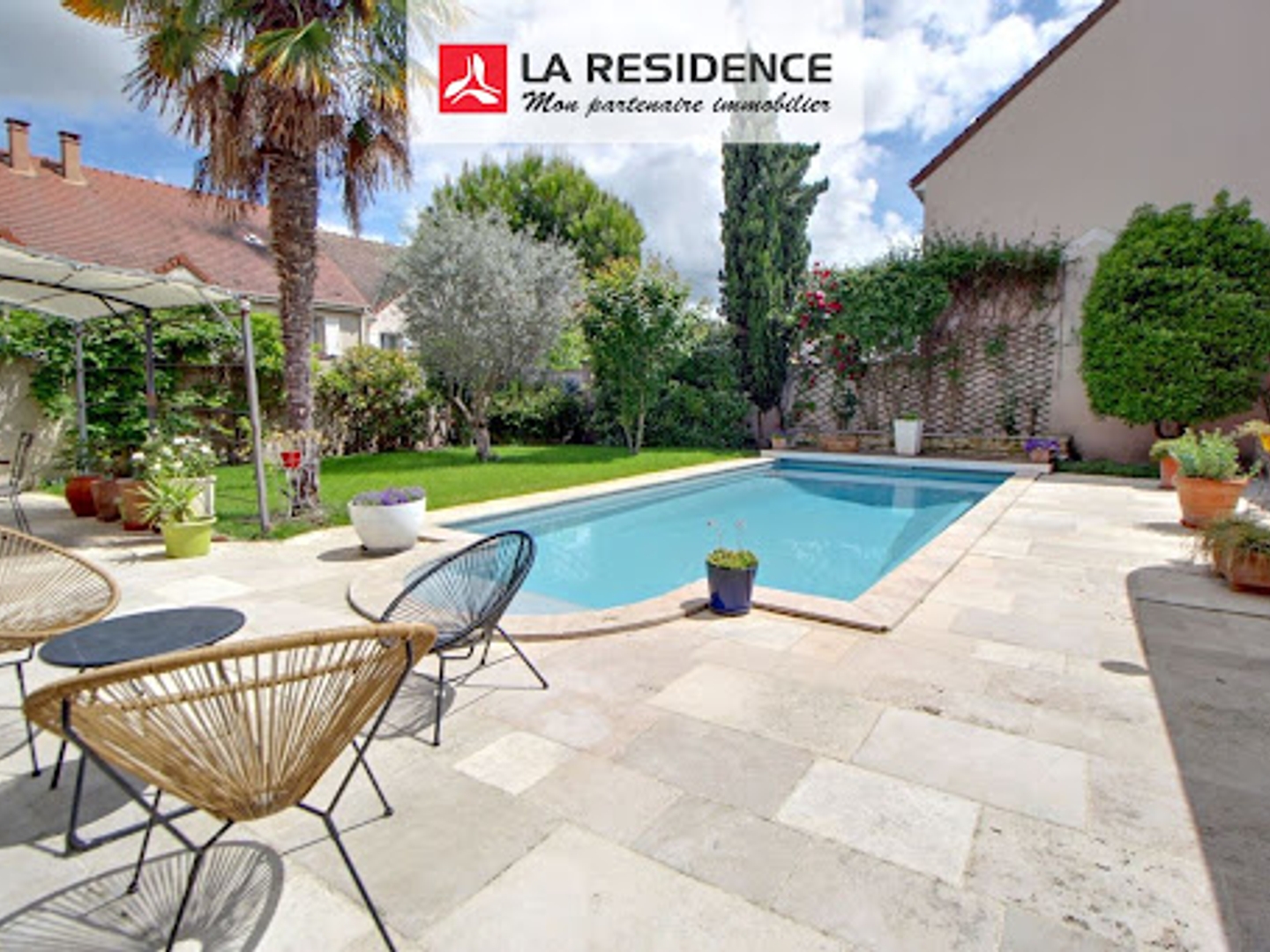 Maison à vendre - 6 pièces - 177m2 - Vernouillet (78540)