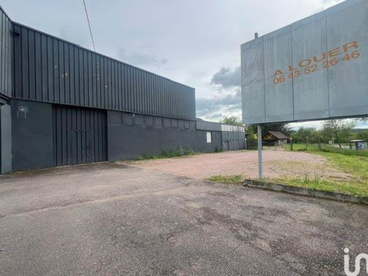 Location Boutique/Local commercial 300 m²