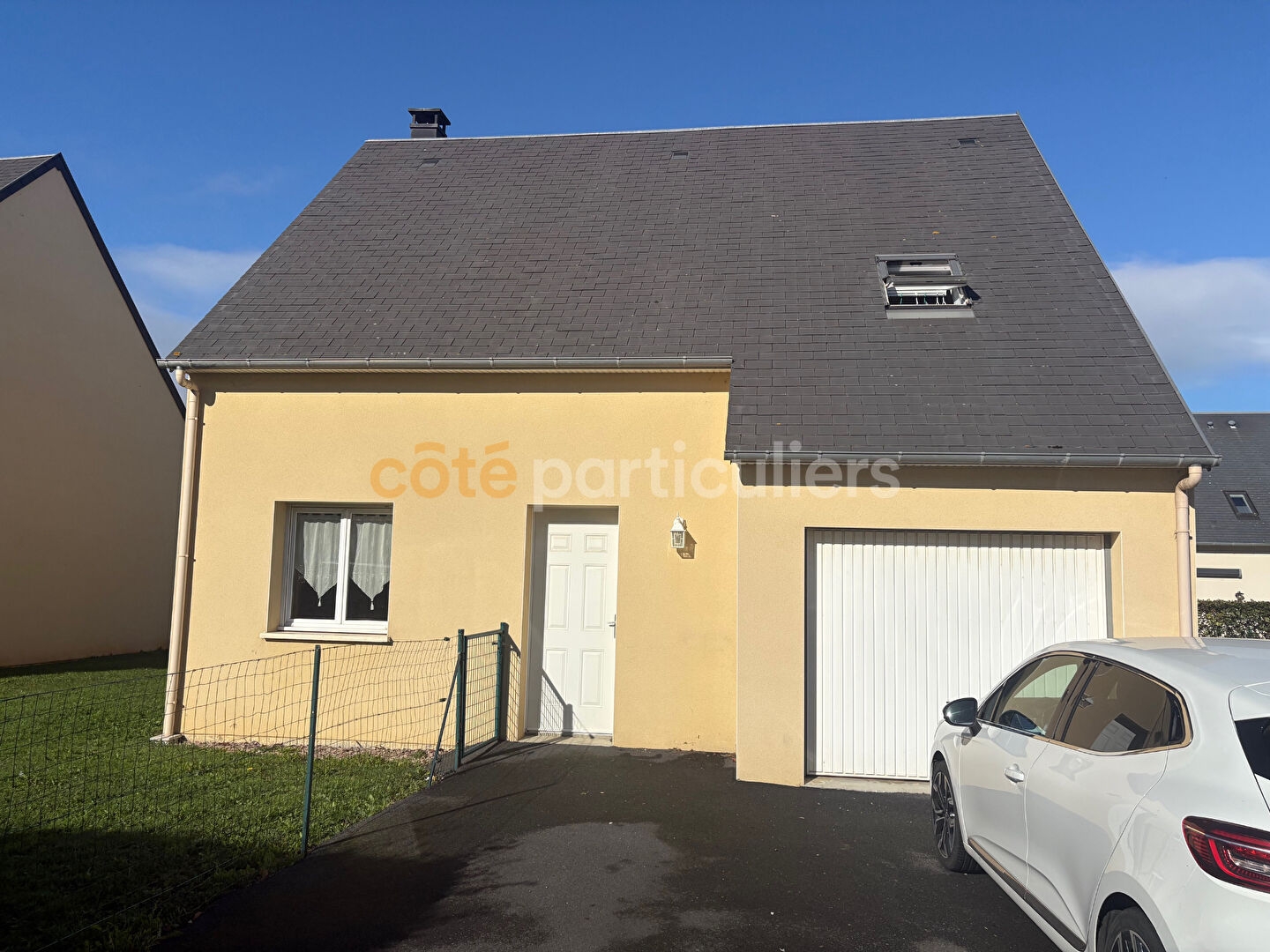 Maison 3 chambres avec jardin, garage et stationnements privés
