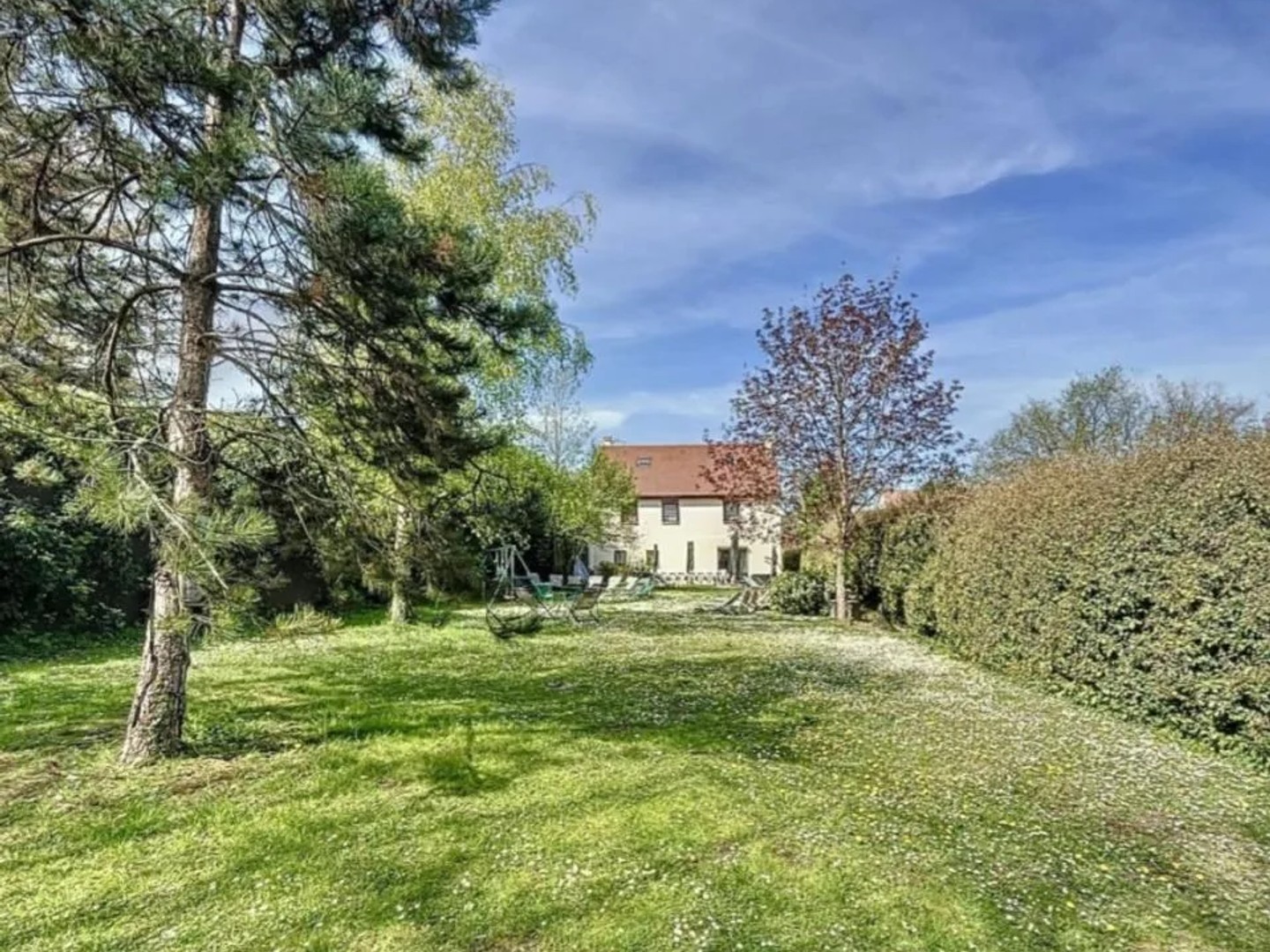 Maison 7 pièces 256 m²