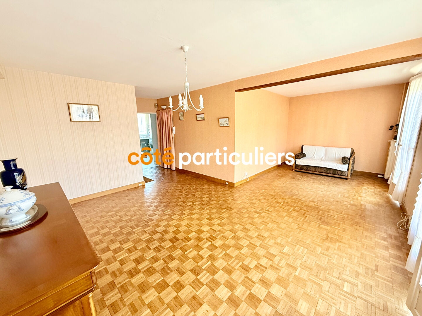 Appartement T5 avec balcon et cave à Tours, secteur Grammont