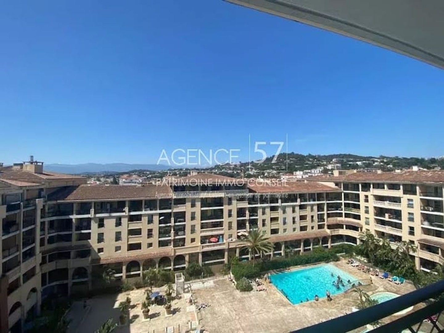 Studio 1 pièce 26 m²