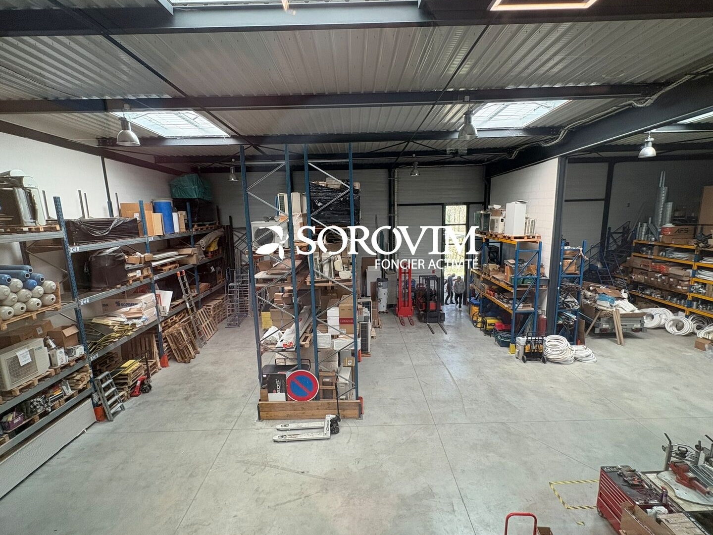 Locaux à vendre - 840m2 - Dardilly (69570)