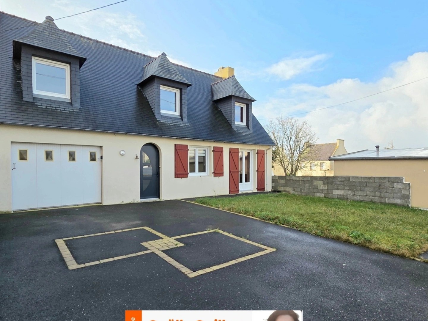 PLOUESCAT : Maison individuelle de 100m² de 3 chambres - Proche centre - Garage