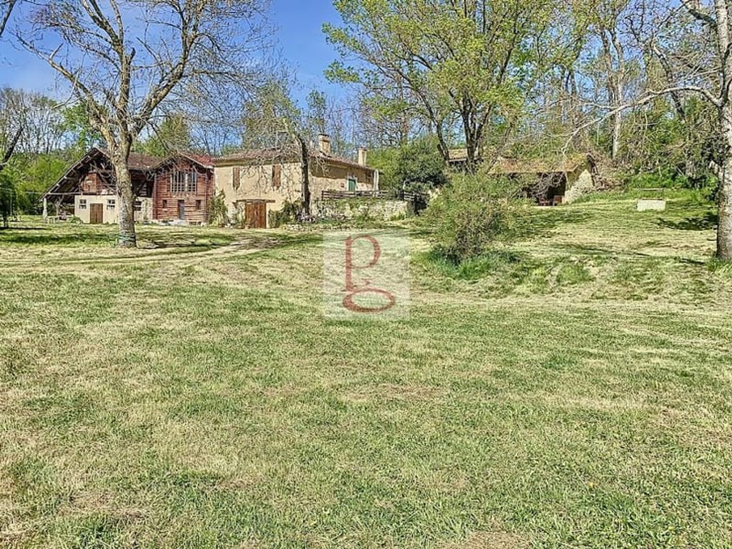 Propriété 8 pièces 316 m²