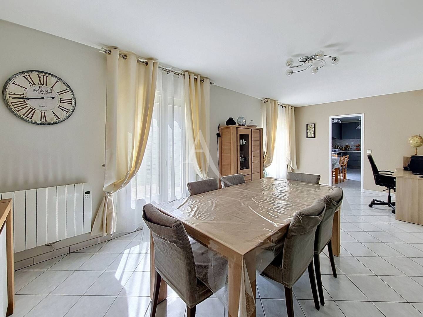 Maison à vendre - 7 pièces - 147m2 - Roissy-En-Brie (77680)
