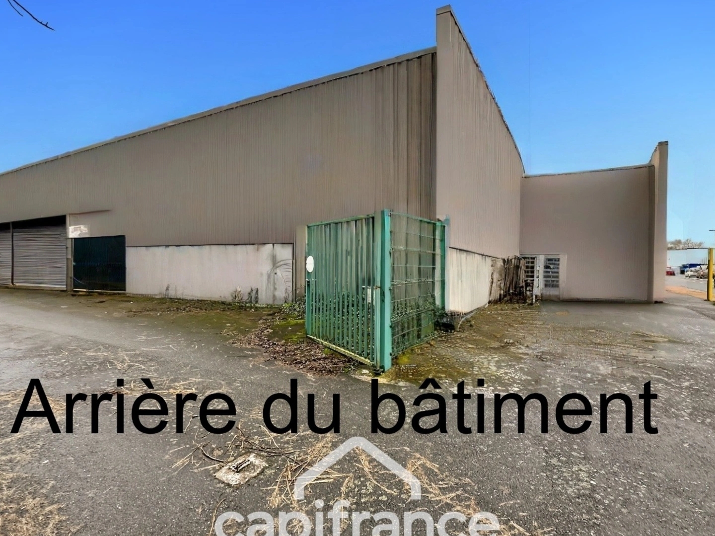 Locaux à vendre - 5 pièces - 817m2 - Montluçon (03100)