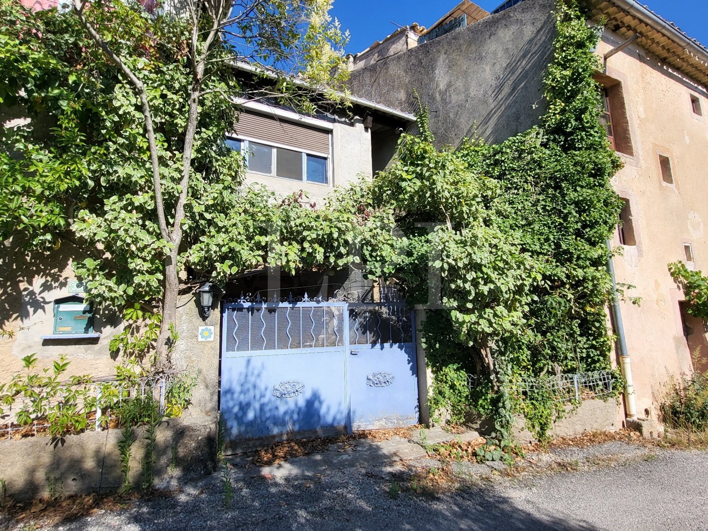 Saint-Saturnin-lès-Apt (84490) BEAU POTENTIEL | TRAVAUX