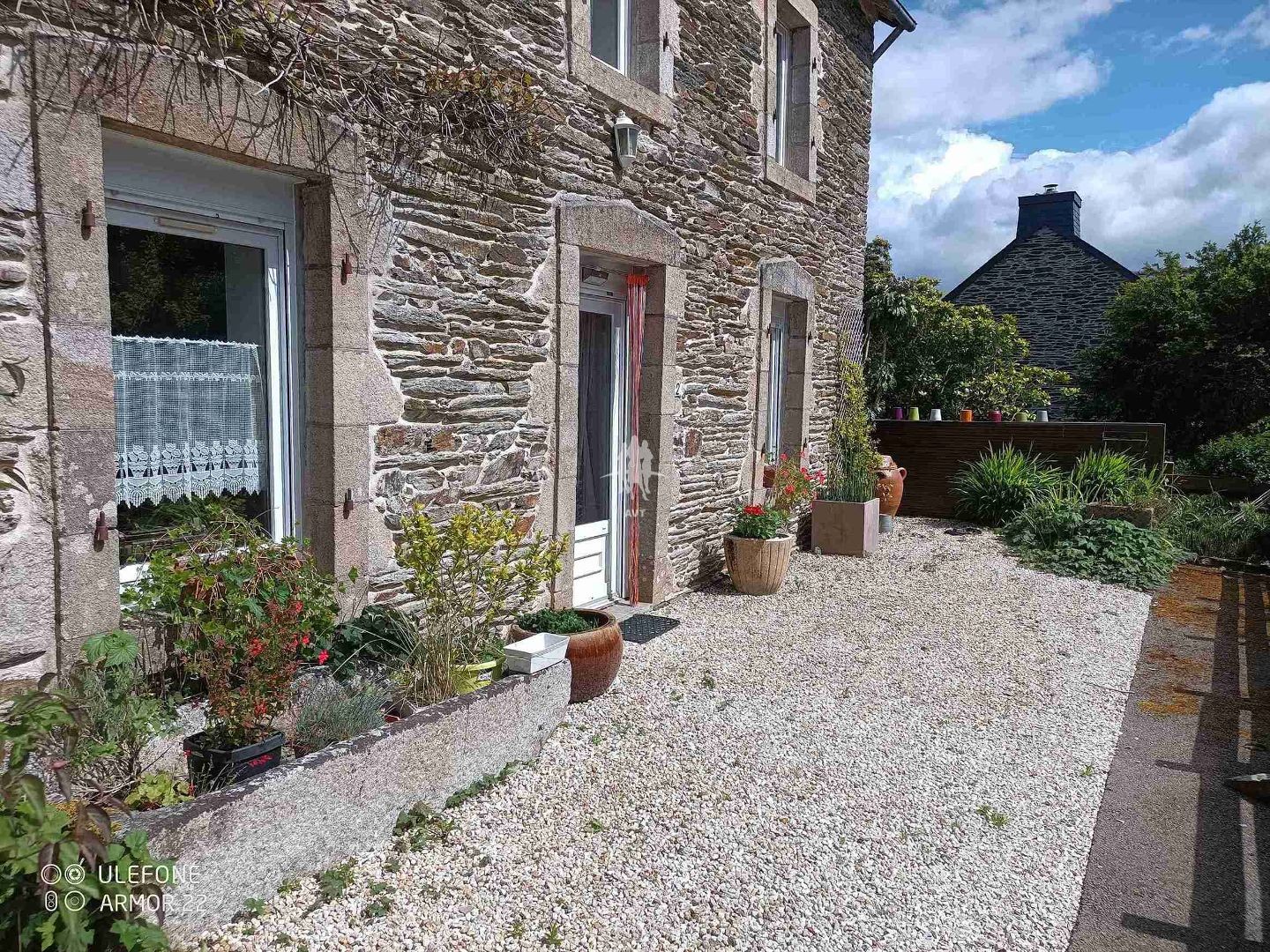 Maison à vendre - 7 pièces - 121m2 - Saint-Thois (29520)