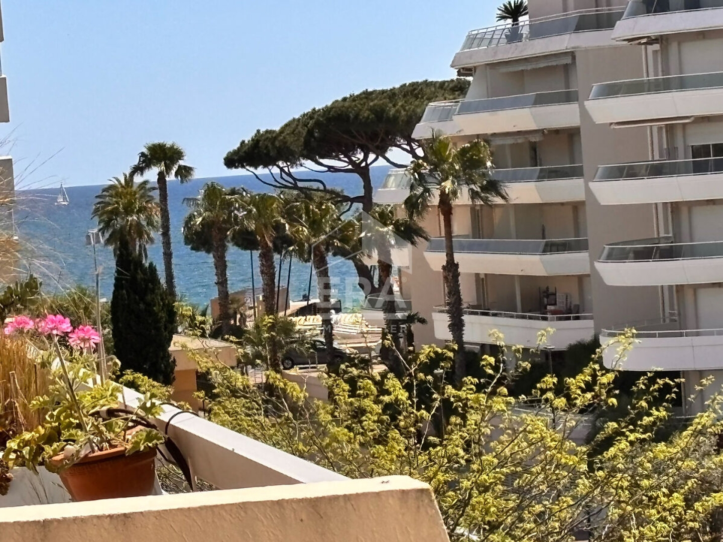 Appartement à vendre - 3 pièces - 69m2 - Fréjus (83600)