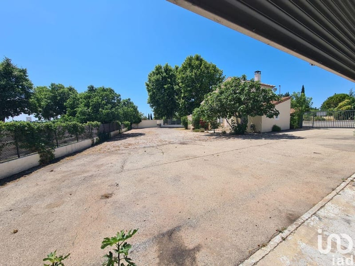 Immeuble commercial 4 pièces 91 m²