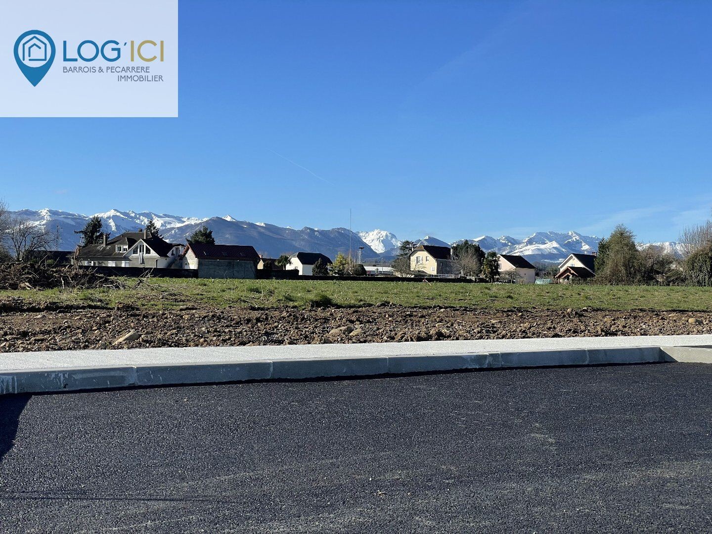 Terrain à vendre - 744m2 - Pontacq (64530)