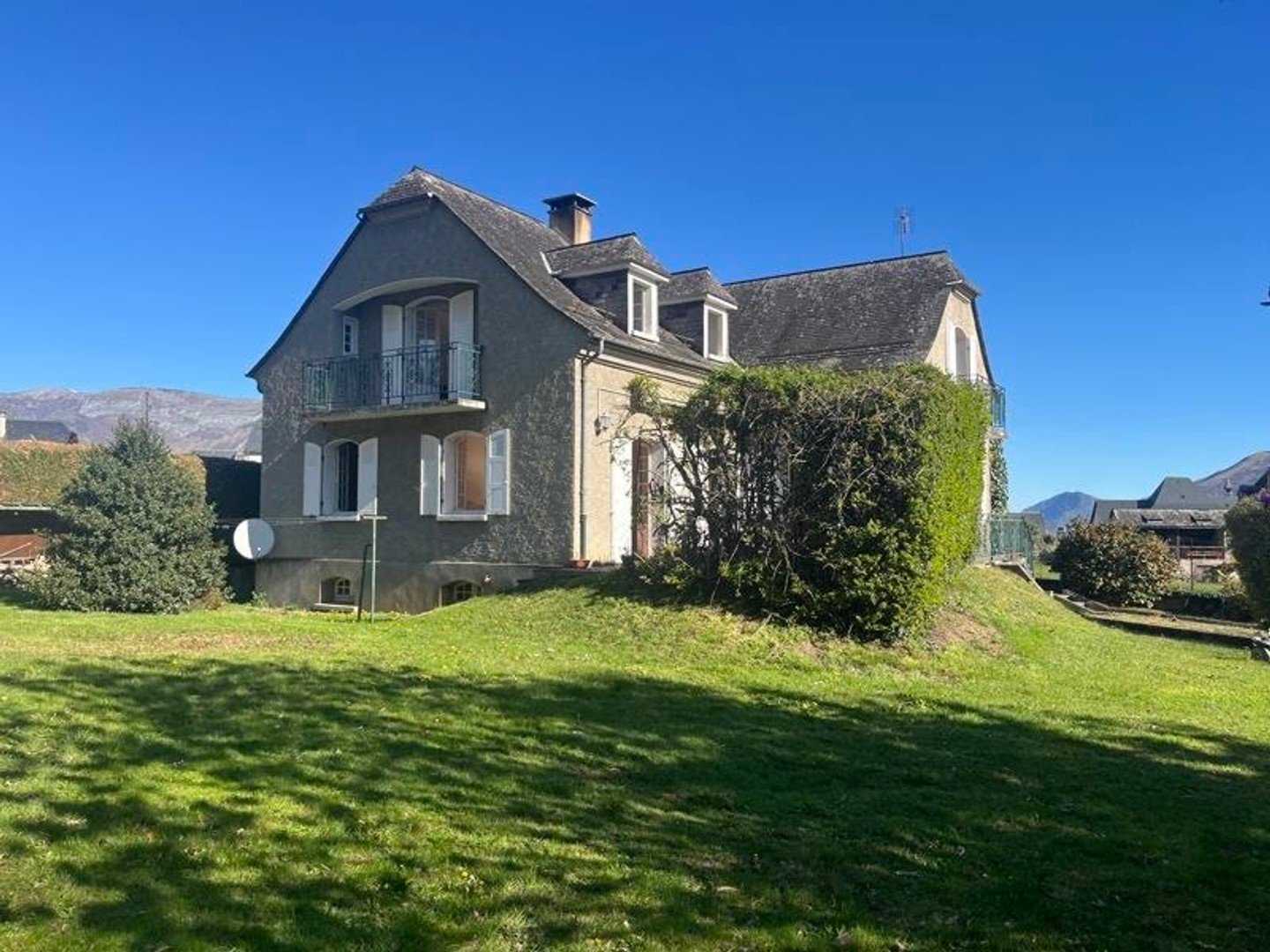 Maison à vendre - 8 pièces - 183m2 - Luz-Saint-Sauveur (65120)