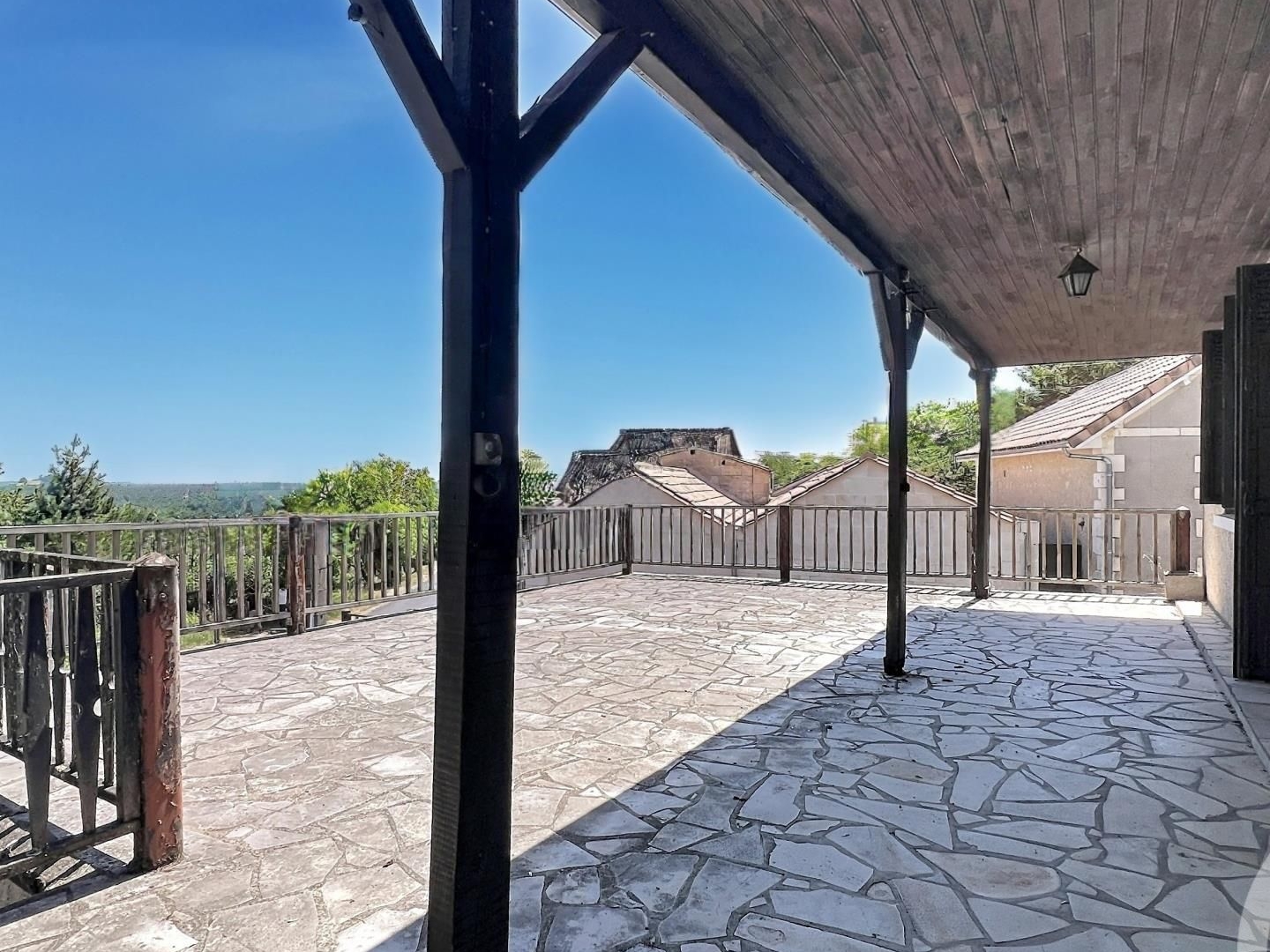 Maison à vendre - 6 pièces - 406m2 - Montpon-Ménestérol (24700)