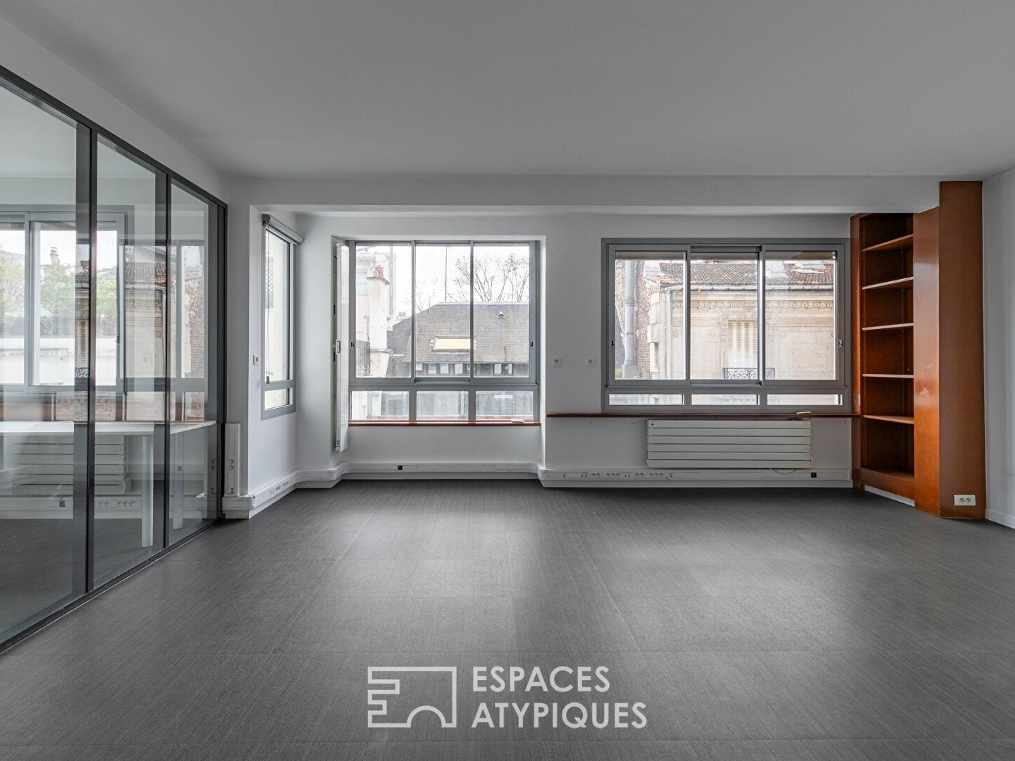 Locaux à vendre - 4 pièces - 79m2 - Paris 15e (75015)