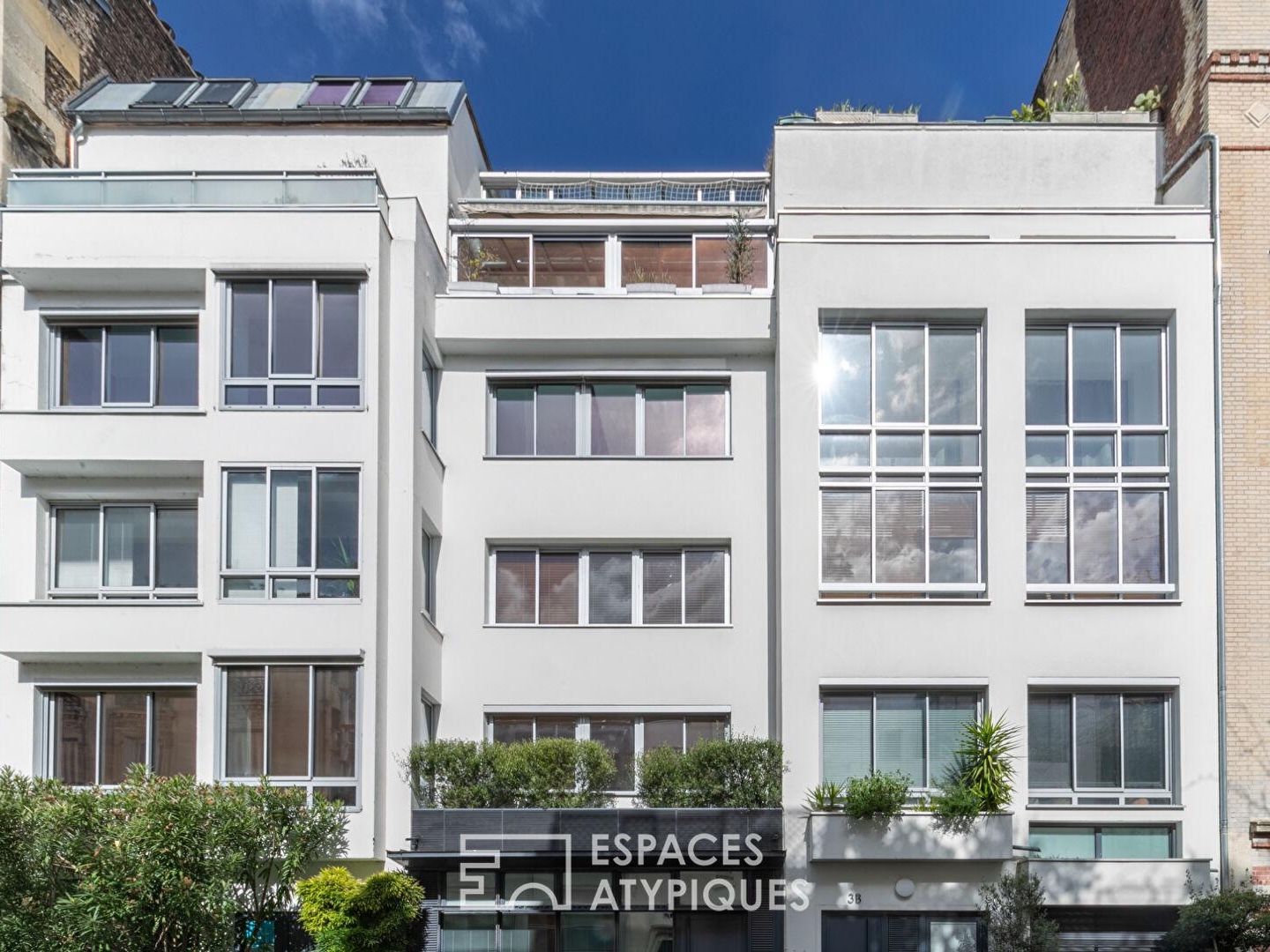 Locaux à vendre - 4 pièces - 79m2 - Paris 15e (75015)