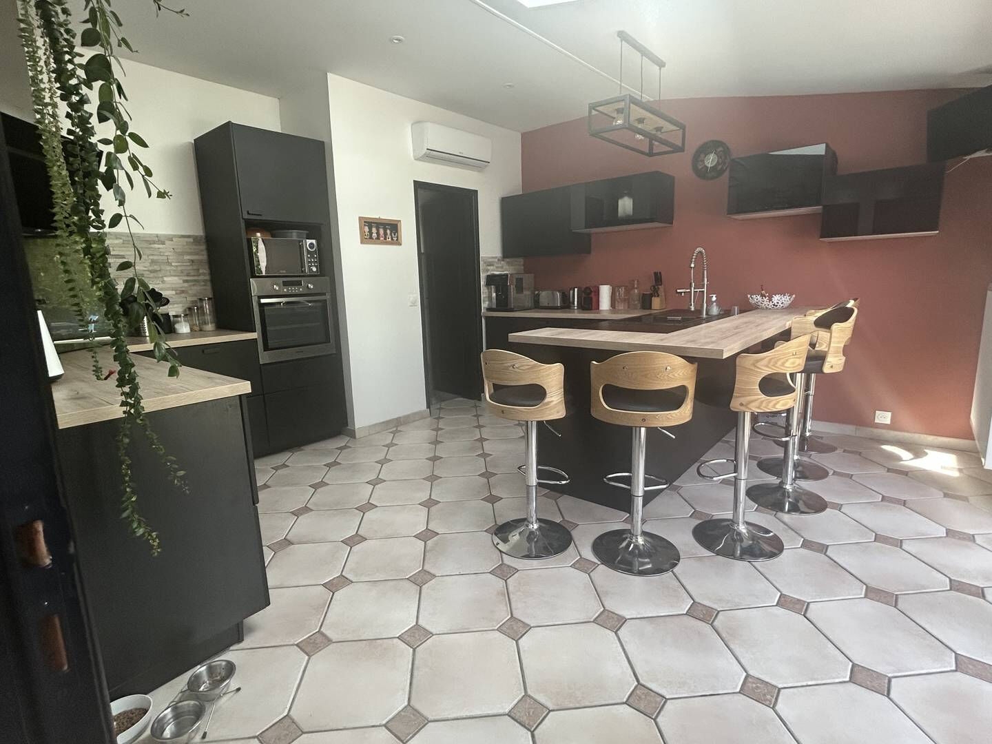 Maison à vendre - 7 pièces - 150m2 - Pontault-Combault (77340)