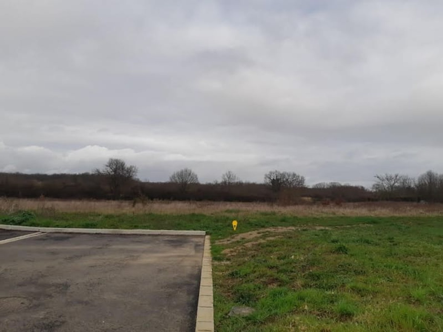 Terrain 1000 m²