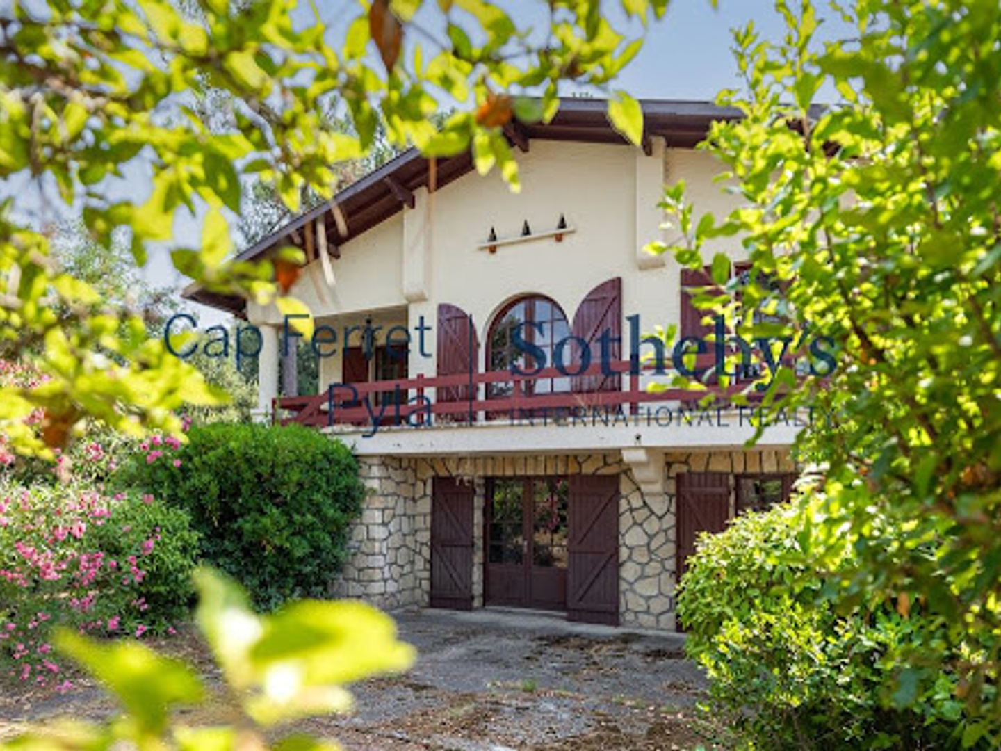 Maison à vendre - 8 pièces - 254m2 - La Teste-De-Buch (33115)