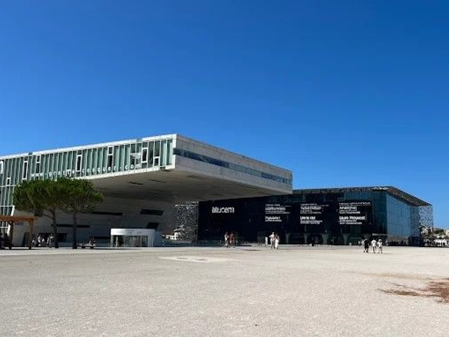 Rare à la Vente Parking Loué à Marseille MUCEM Excellent Rendement