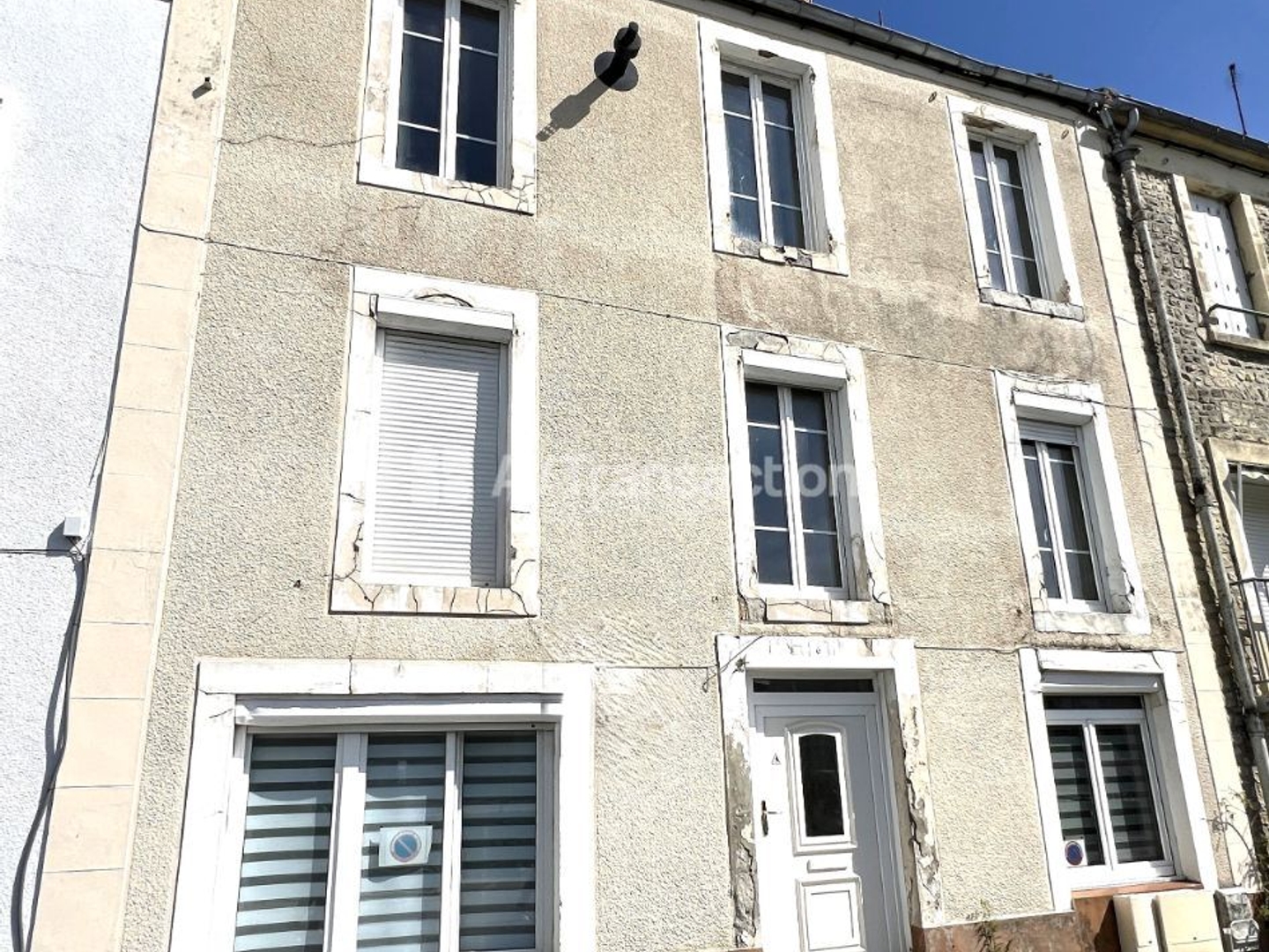 A vendre , Isigny sur Mer (14230 ) immeuble de rapport , 128 m2