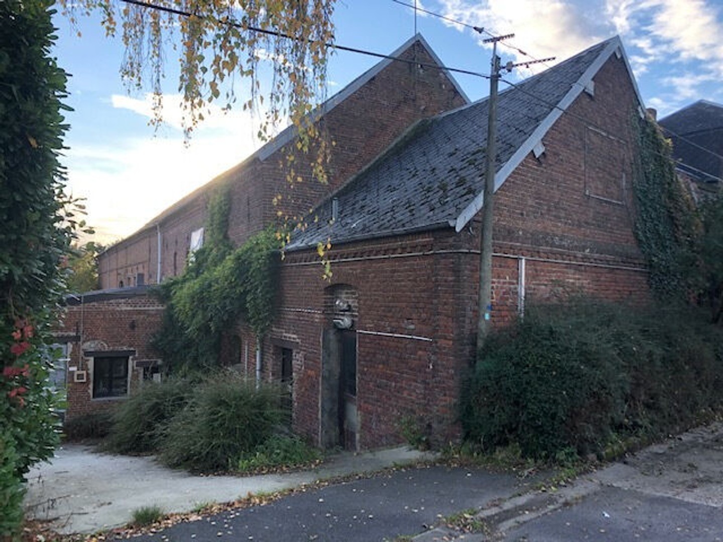 Magasin à vendre - 870m2 - Inchy (59540)