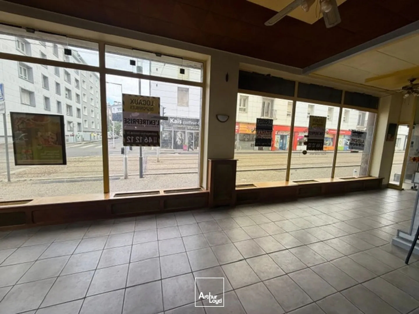 Locaux à vendre - 130m2 - Brest (29200)