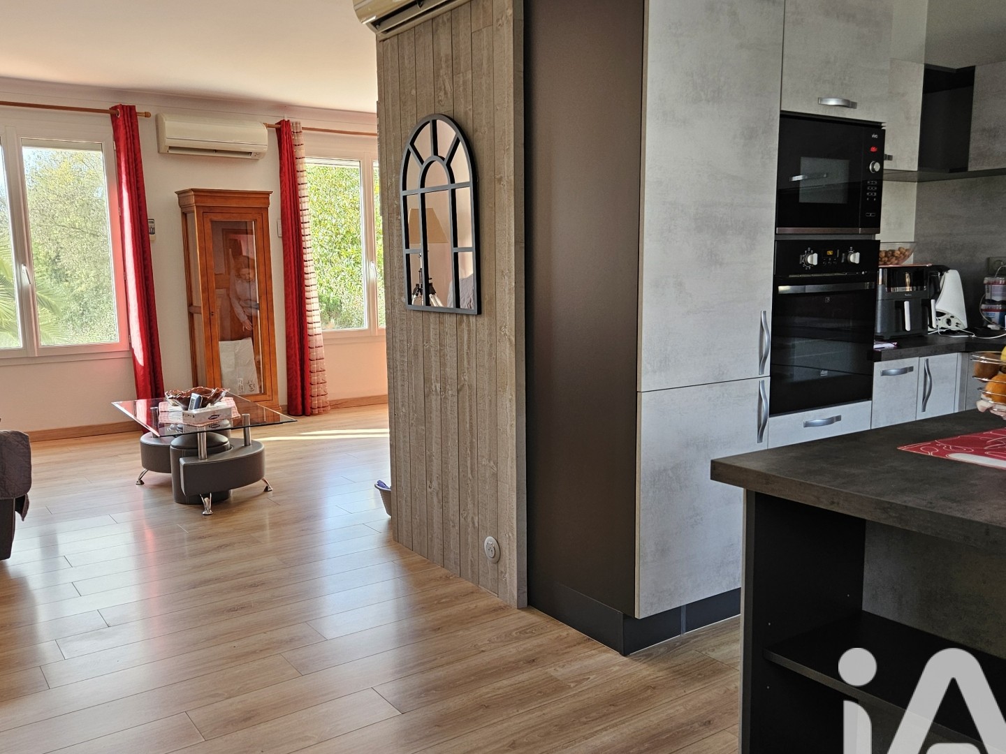 Studio 5 pièces 138 m²