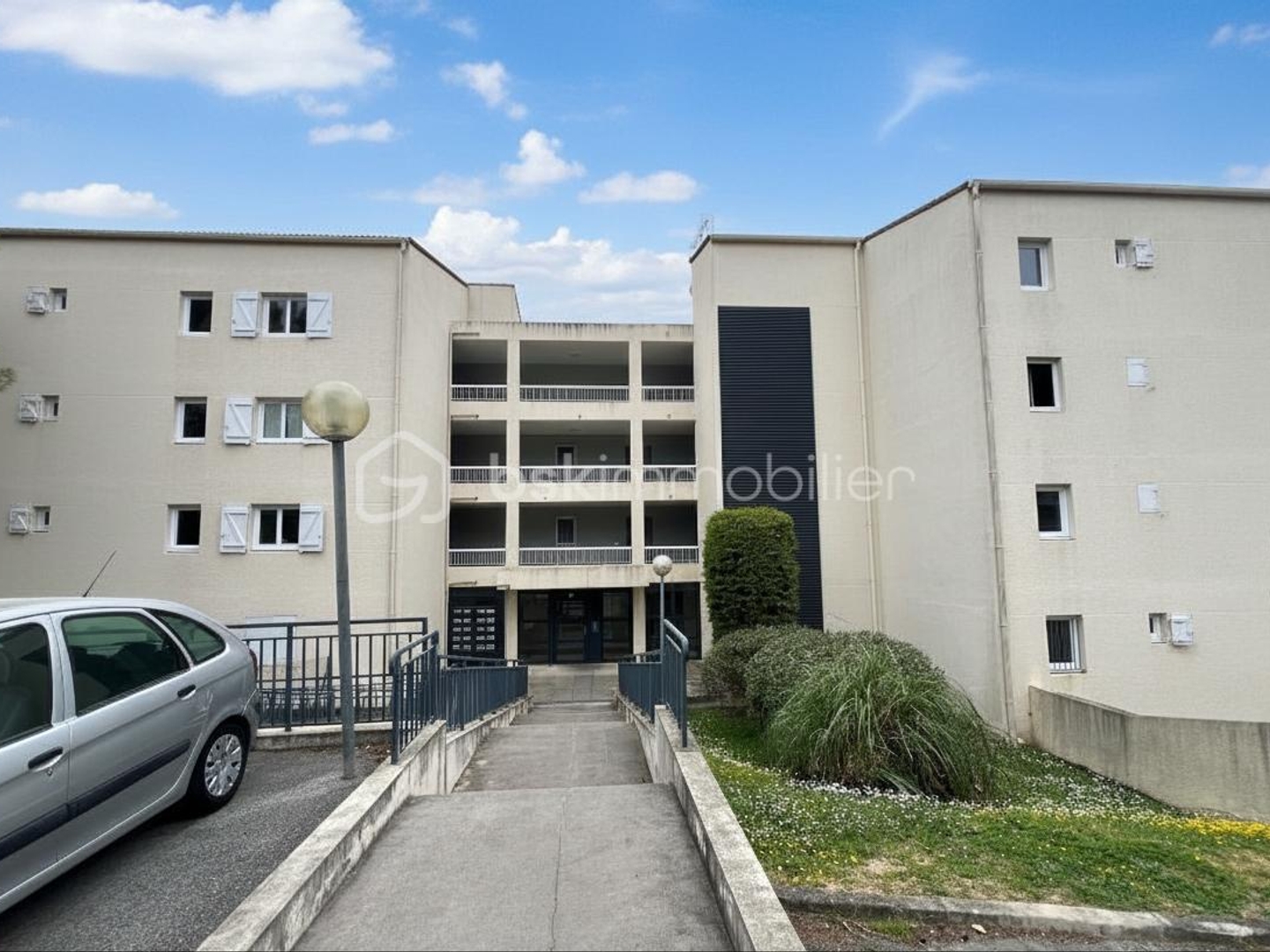 Appartement à vendre - 2 pièces - 52m2 - Peymeinade (06530)