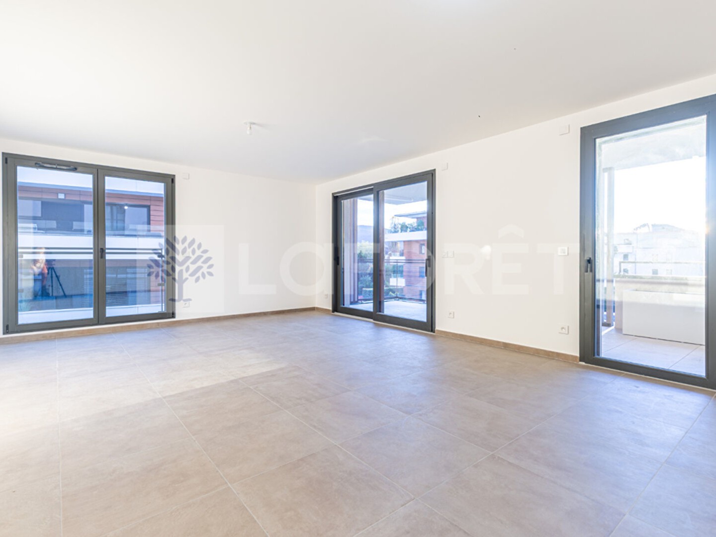ANNECY-LE-VIEUX - APPARTEMENT NEUF T4 de 88,61m2 - TERRASSE - CAVE, GARAGES ET PLACE POSSIBLES