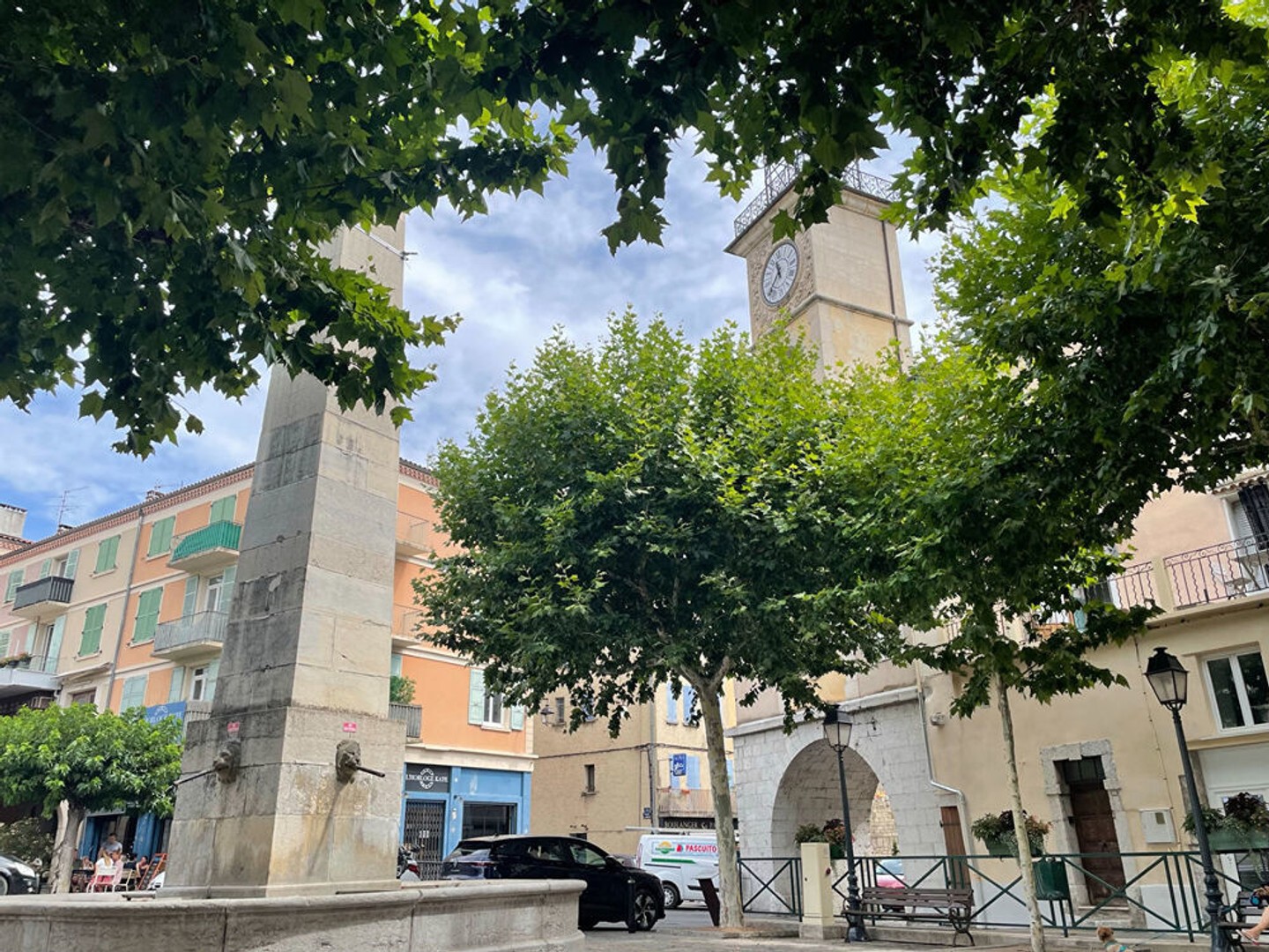 Maison à vendre - 7 pièces - 200m2 - Sisteron (04200)