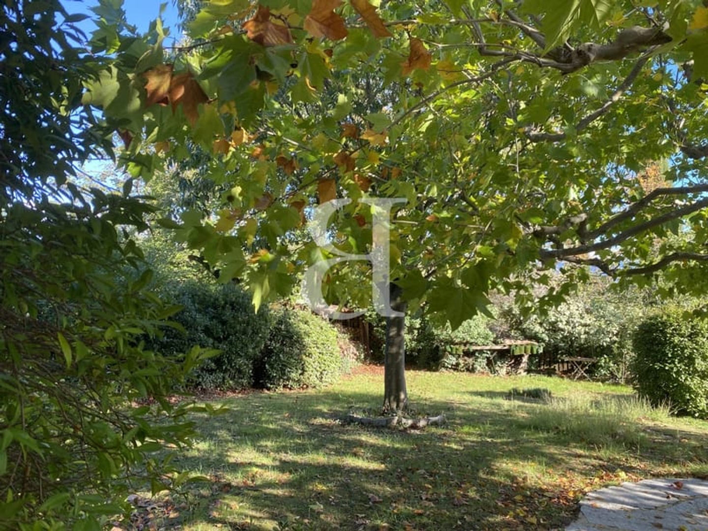 Maison à vendre - 4 pièces - 186m2 - Vaison-La-Romaine (84110)