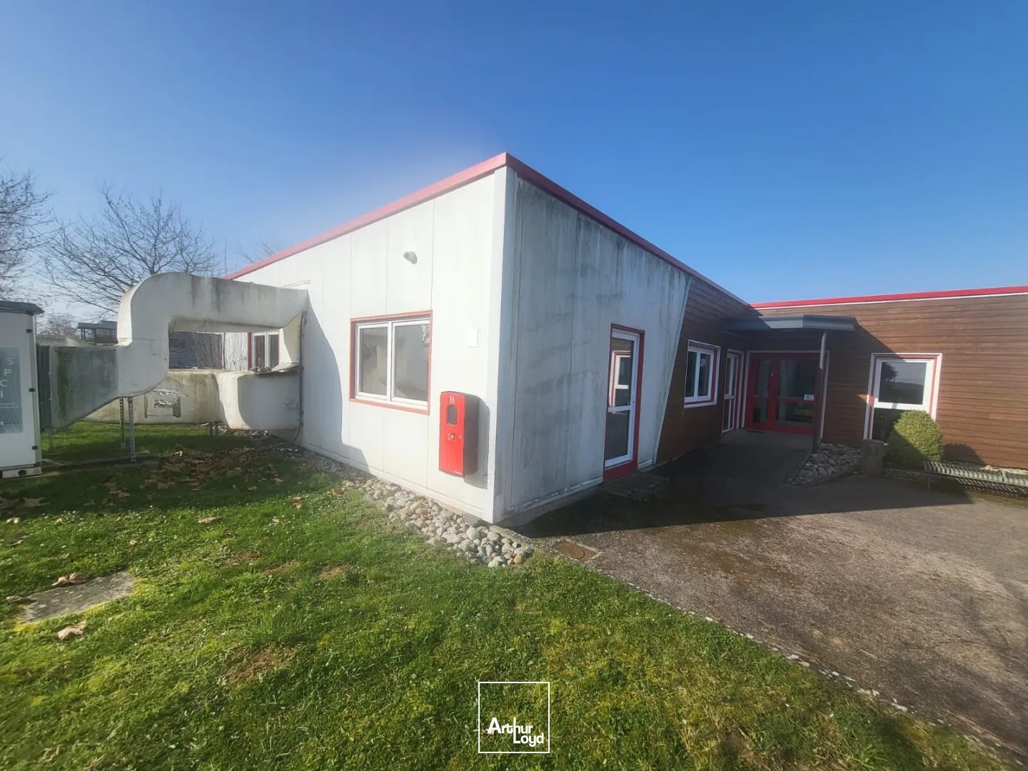 Bureaux à vendre - 597m2 - Neuilly-En-Thelle (60530)