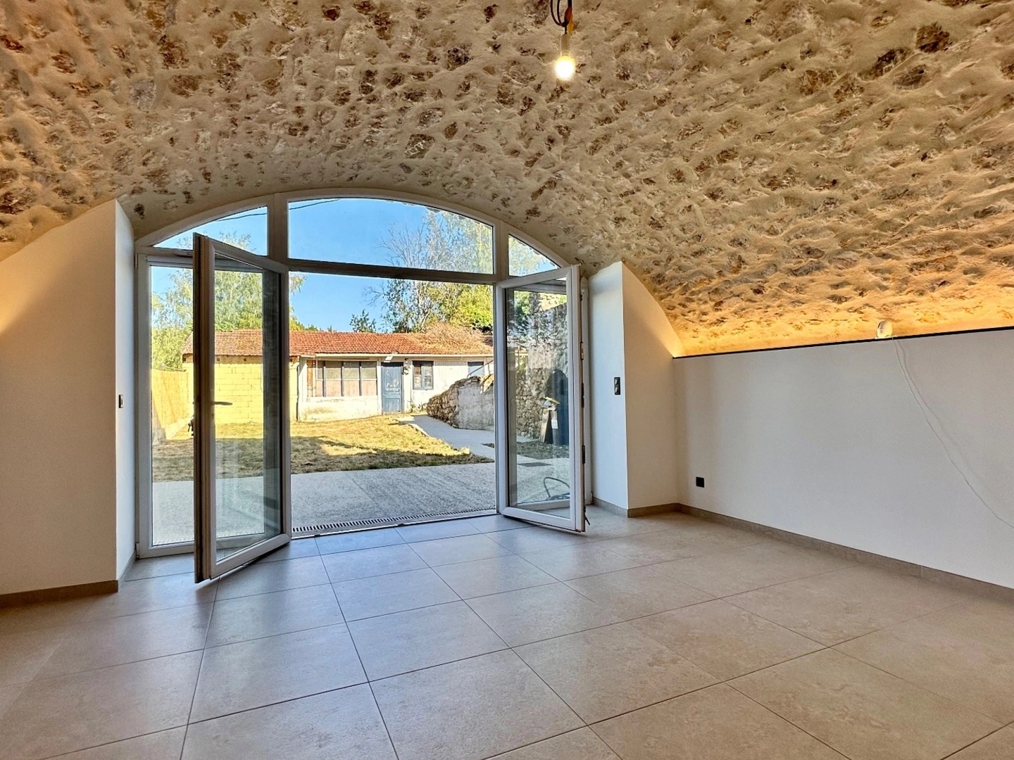 Appartement à vendre - 3 pièces - 98m2 - Forges-Les-Bains (91470)